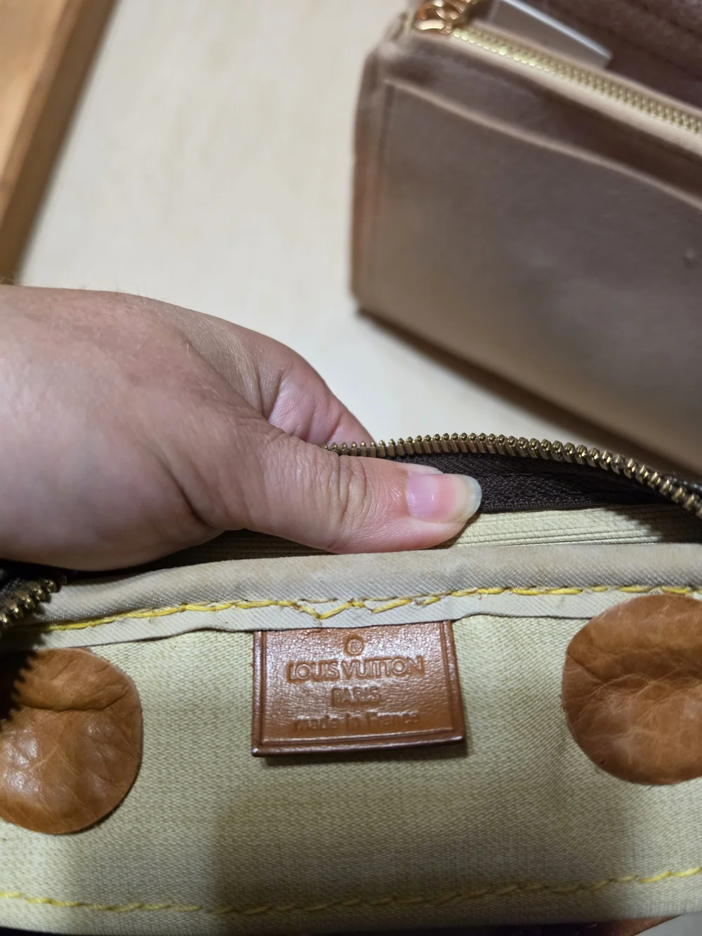 Louis Vuitton Deauville handbag